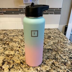 IRON °FLASK Sports Water Bottle - 40 Oz. NWOB